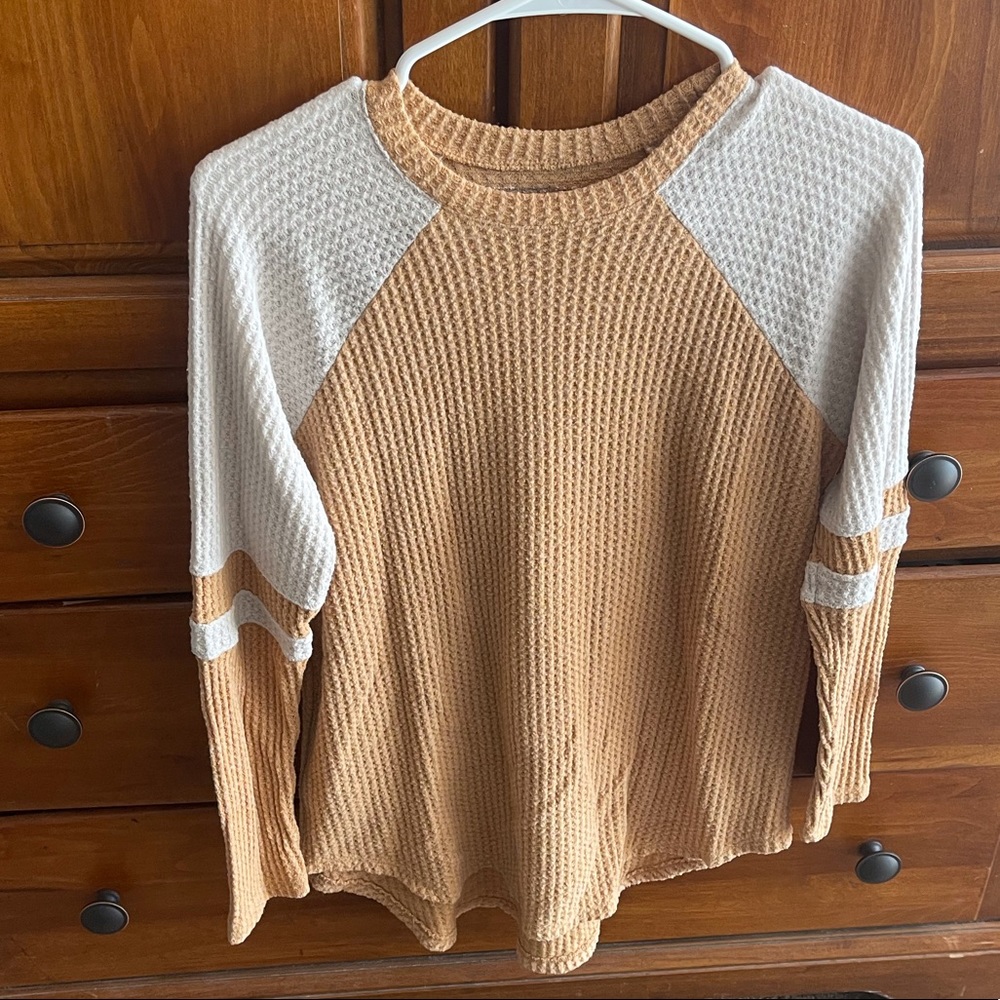 Casual American Eagle Top